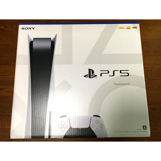 PlayStation(プレイステーション)の大人気マイナーチェンジ後SONYPlayStation5 CFI-1100A01 エンタメ/ホビーのゲームソフト/ゲーム機本体(家庭用ゲーム機本体)の商品写真
