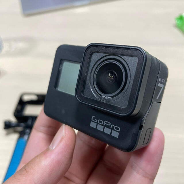 GoPro(ゴープロ)のGoPro HERO7 BLACK ゴープロ セット  スマホ/家電/カメラのカメラ(ビデオカメラ)の商品写真