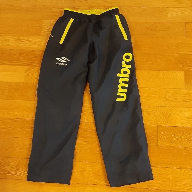 UMBRO(アンブロ)の再値下げumbro　 キッズセットアップ150 キッズ/ベビー/マタニティのキッズ服男の子用(90cm~)(その他)の商品写真