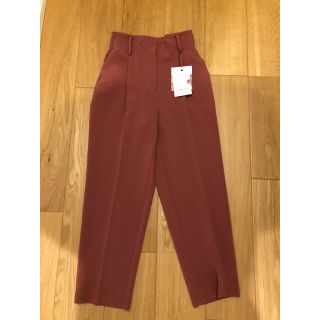 専用　新品 machatt タックテーパードパンツ(クロップドパンツ)