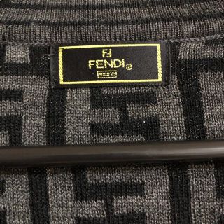 フェンディ(FENDI)のFENDIカーディガン(カーディガン)