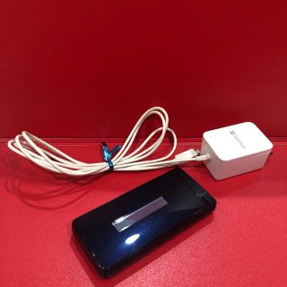 アクオス(AQUOS)の☆アクオス　AQUOSガラケー　充電器付き☆(携帯電話本体)