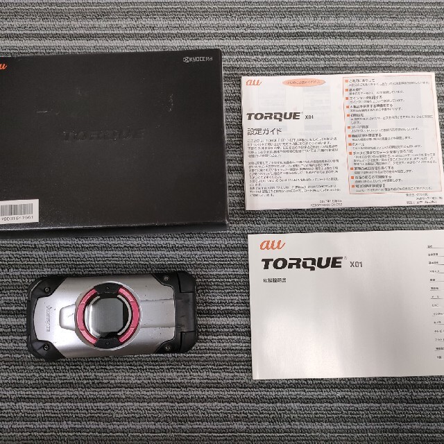 京セラ(キョウセラ)のTORQUE x01 スマホ/家電/カメラのスマートフォン/携帯電話(携帯電話本体)の商品写真