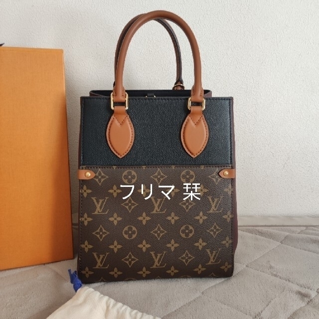 LOUIS VUITTON(ルイヴィトン)のくま子さま専用 美品 本物 ルイヴィトン フォールドトート MM バッグ レディースのバッグ(ショルダーバッグ)の商品写真