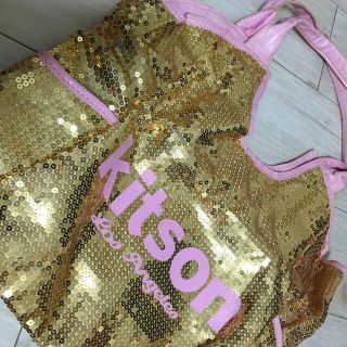 キットソン(KITSON)のキットソン 金色スパンコールとピンクロゴのトートバッグ(トートバッグ)