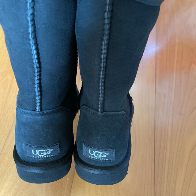 UGG(アグ)の招き猫様専用　UGG ブーツ　24cm 未使用品 レディースの靴/シューズ(ブーツ)の商品写真