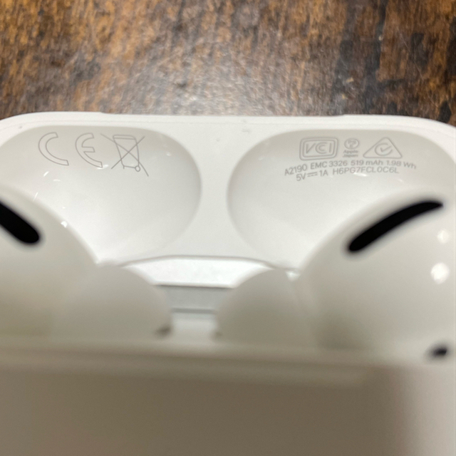 Apple(アップル)のAPPLE AirPods Pro ノイズキャンセリング付完全ワイヤレスイヤホン スマホ/家電/カメラのオーディオ機器(ヘッドフォン/イヤフォン)の商品写真