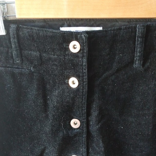 UNIQLO(ユニクロ)の【ほぼ未使用】ユニクロ コーデュロイミニスカート Sサイズ ブラック レディースのスカート(ミニスカート)の商品写真