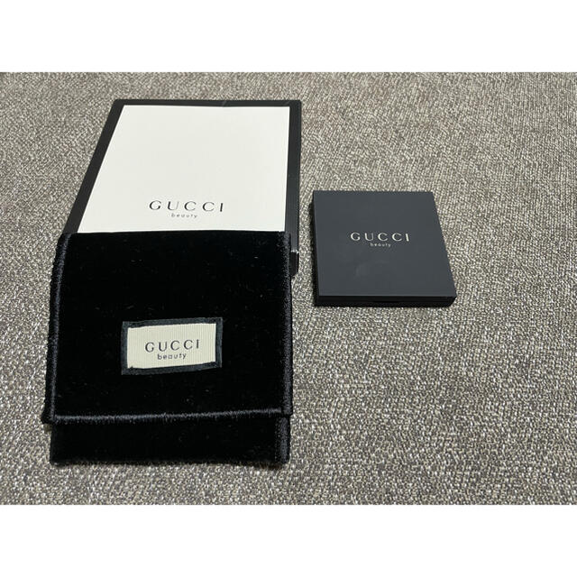 Gucci(グッチ)のグッチ　GUCCI ノベルティ　鏡　ミラー レディースのファッション小物(ミラー)の商品写真