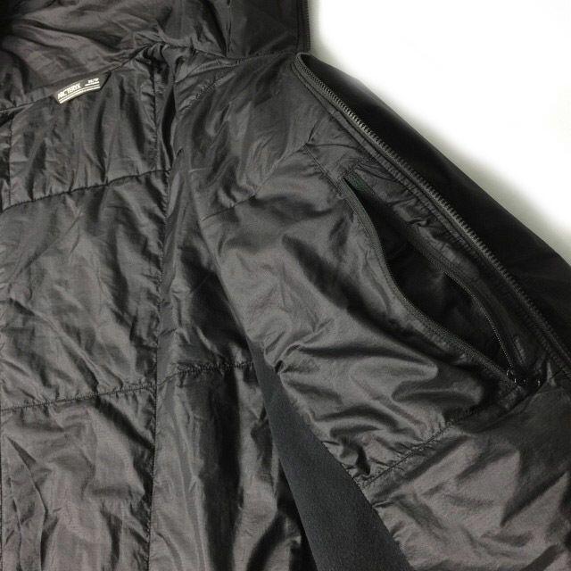 ARC'TERYX(アークテリクス)のアークテリクス Atom LT Hoody 中綿ジャケット(XL)黒201112 メンズのジャケット/アウター(ナイロンジャケット)の商品写真