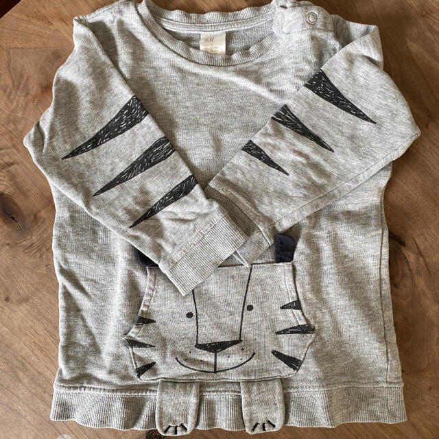 H&M(エイチアンドエム)のH&M   キッズ/ベビー/マタニティのキッズ服女の子用(90cm~)(Tシャツ/カットソー)の商品写真