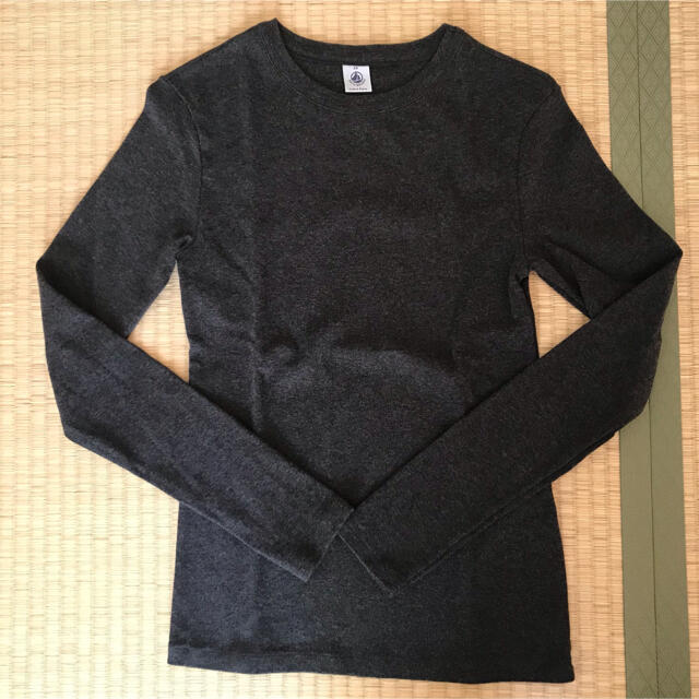 PETIT BATEAU(プチバトー)のプチバトー レディース  クルーネックカットソー 霜降りチャコールグレー XS レディースのトップス(カットソー(長袖/七分))の商品写真