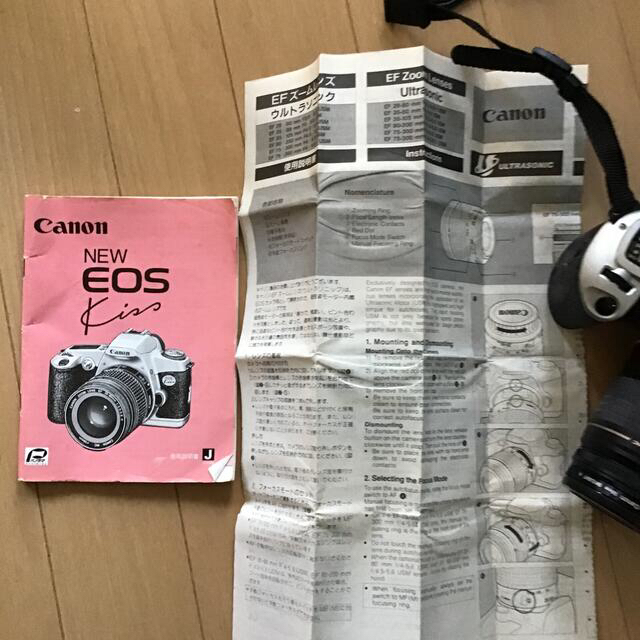 Canon(キヤノン)のcanon eos kiss フィルム一眼レフカメラ スマホ/家電/カメラのカメラ(フィルムカメラ)の商品写真