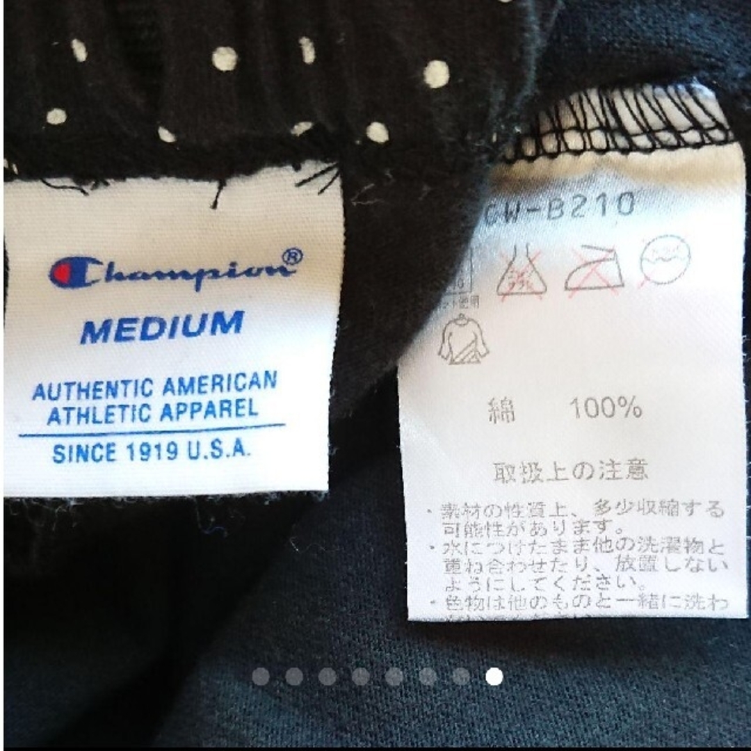 Champion(チャンピオン)のM【champion チャンピオン】ドットスウェットハーフパンツ 黒水玉半端丈 レディースのパンツ(ハーフパンツ)の商品写真