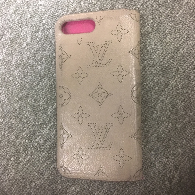 LOUIS VUITTON(ルイヴィトン)のルイヴィトン　マヒナ！iphone8plus、7plusケース スマホ/家電/カメラのスマホアクセサリー(iPhoneケース)の商品写真