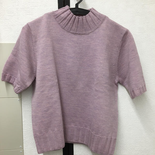 ピンク半袖ハイネックセーター
