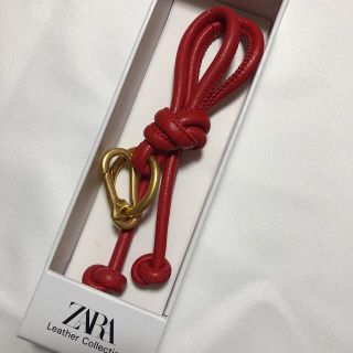 ザラ(ZARA)の希少！ZARA レザーキーリング　レッド(キーホルダー)