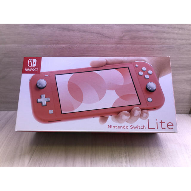 Nintendo Switch(ニンテンドースイッチ)のメーカー保証３ヶ月あり！美品Nintendo Switch Lite本体一式 エンタメ/ホビーのゲームソフト/ゲーム機本体(携帯用ゲーム機本体)の商品写真