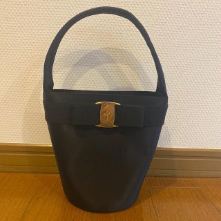 サルヴァトーレフェラガモ(Salvatore Ferragamo)のフェラガモ　パーティバッグ　(ハンドバッグ)