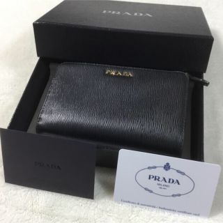 プラダ(PRADA)の36様専用　PRADA プラダ  サフィアーノレザー　黒× 赤　二つ折り財布(財布)