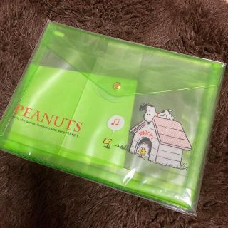 ピーナッツ(PEANUTS)のスヌーピー　マルチケース(キャラクターグッズ)