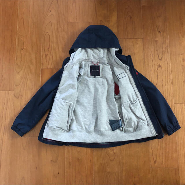 TOMMY HILFIGER(トミーヒルフィガー)のTOMMY HILFIGER アウター 120cm キッズ/ベビー/マタニティのキッズ服男の子用(90cm~)(ジャケット/上着)の商品写真