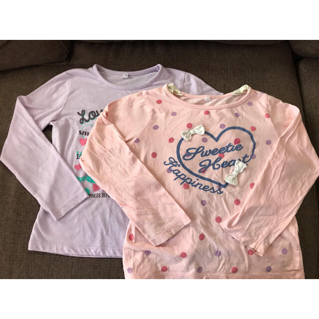 長袖Tシャツ　2枚セット　130サイズ キッズ/ベビー/マタニティのキッズ服女の子用(90cm~)(Tシャツ/カットソー)の商品写真