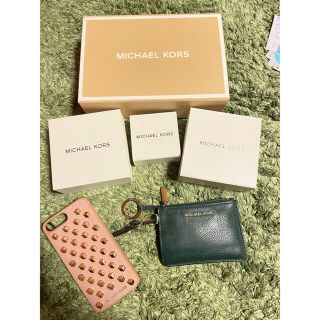 マイケルコース(Michael Kors)のマイケルコース　箱4つ　財布　グリーン　iPhoneケース(財布)