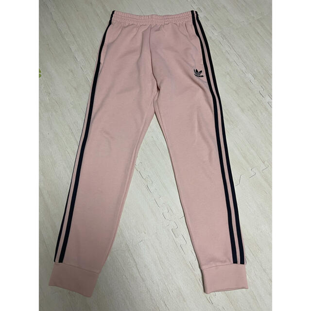 adidasトラックパンツ ピンク アウトレット | フリマアプリ ラクマ