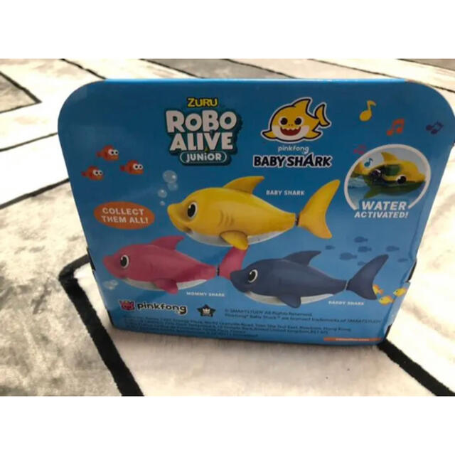 Baby Shark - 水に反応して泳ぐ！お風呂用トイ(ブルー) キッズ/ベビー/マタニティのおもちゃ(お風呂のおもちゃ)の商品写真