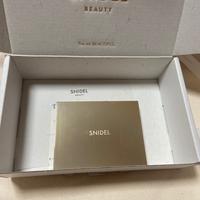 SNIDEL(スナイデル)のsnidel beauty アイデザイナー　07 コスメ/美容のベースメイク/化粧品(アイシャドウ)の商品写真