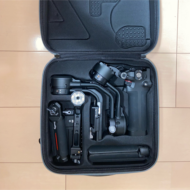 売り切り価格！DJI RSC 2 一眼レフ・ミラーレス用スタビライザー