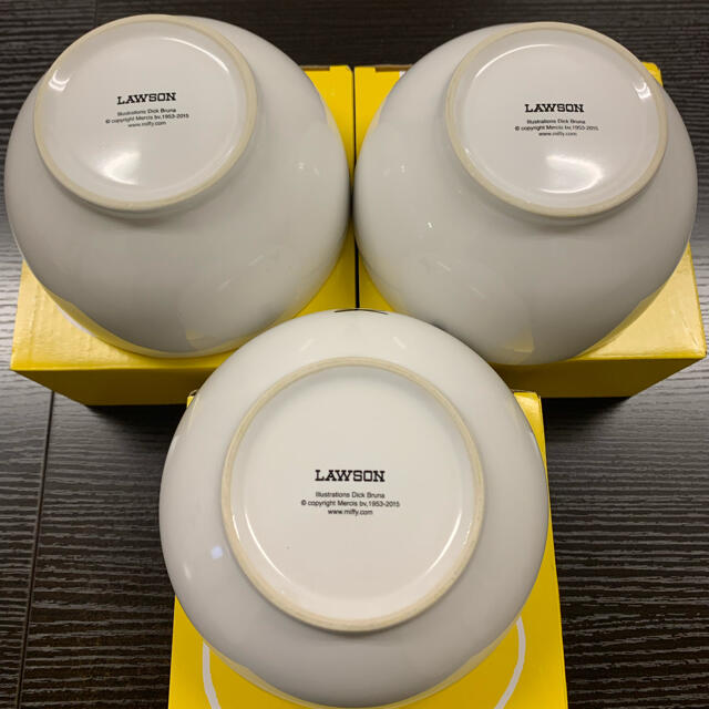 新品未使用 ミッフィー ローソン LAWSON ボウル 3個set インテリア/住まい/日用品のキッチン/食器(食器)の商品写真