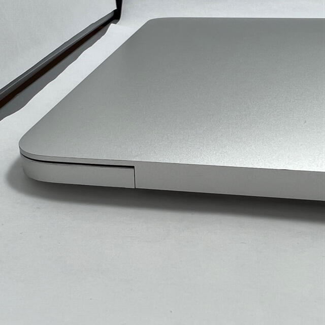 Mac (Apple)(マック)のMacBook 12インチ(Early 2016) スマホ/家電/カメラのPC/タブレット(ノートPC)の商品写真