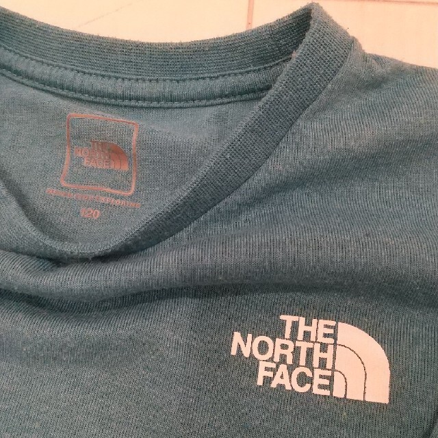 THE NORTH FACE(ザノースフェイス)のノースフェイス ロンT 120 キッズ/ベビー/マタニティのキッズ服男の子用(90cm~)(Tシャツ/カットソー)の商品写真