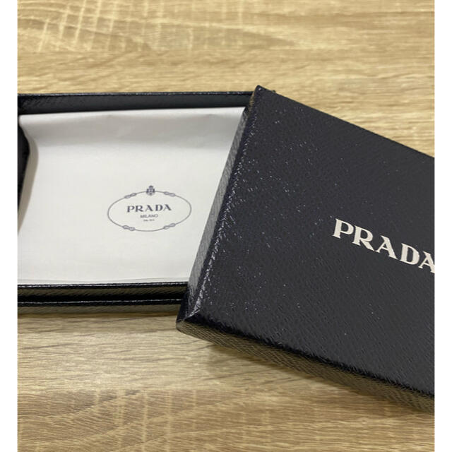 PRADA(プラダ)のプラダ  キーケース　中古品 レディースのファッション小物(キーケース)の商品写真