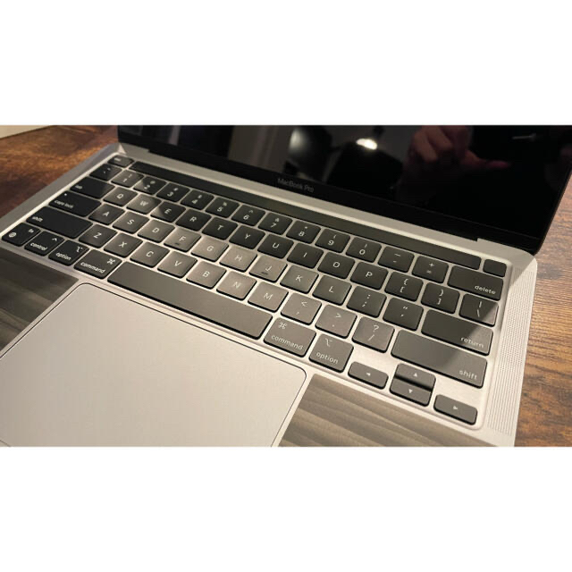 Apple(アップル)の【Momo様専用】M1 MacBook Pro 1TB メモリ16GB  スマホ/家電/カメラのPC/タブレット(ノートPC)の商品写真