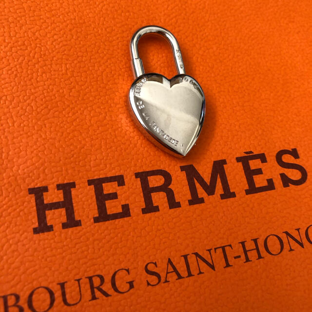 Hermes ハートの通販 by rose's shop ｜エルメスならラクマ - 貴重 エルメス カデナ 在庫正規品