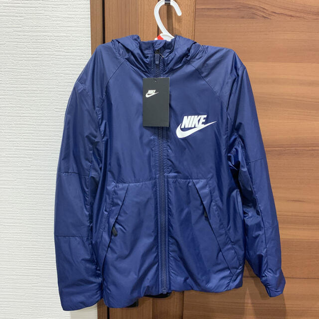 新品　NIKE ナイキ ナイロンジャケット　140