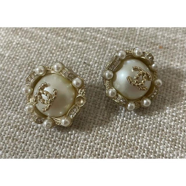 chanel pearl stud sterling