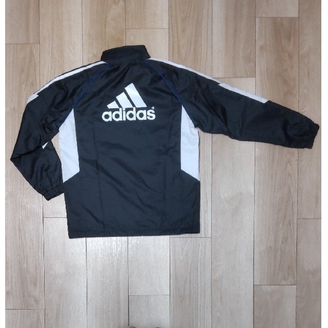 adidas(アディダス)のアディダス  adidas  キッズ  ウィンドブレーカー  防寒　140    キッズ/ベビー/マタニティのキッズ服男の子用(90cm~)(ジャケット/上着)の商品写真