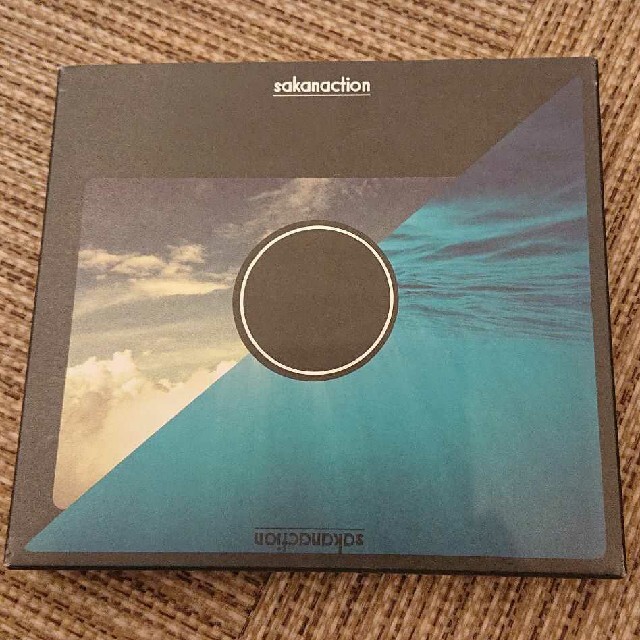 sakanaction  【未使用】レインコート&【中古】初回限定盤CD エンタメ/ホビーのタレントグッズ(ミュージシャン)の商品写真