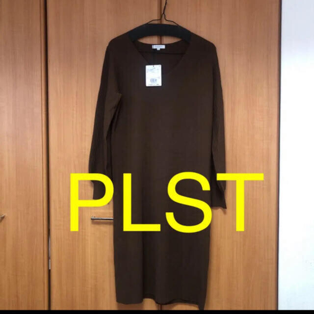 【新品】PLST ニットワンピース　ブラウン レディースのワンピース(ひざ丈ワンピース)の商品写真