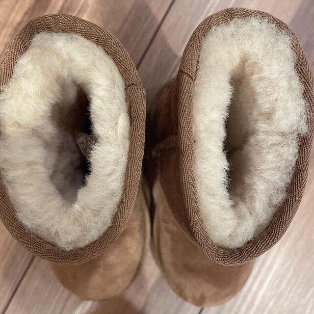 UGG(アグ)の★桜3318様専用★ キッズ/ベビー/マタニティのキッズ靴/シューズ(15cm~)(ブーツ)の商品写真