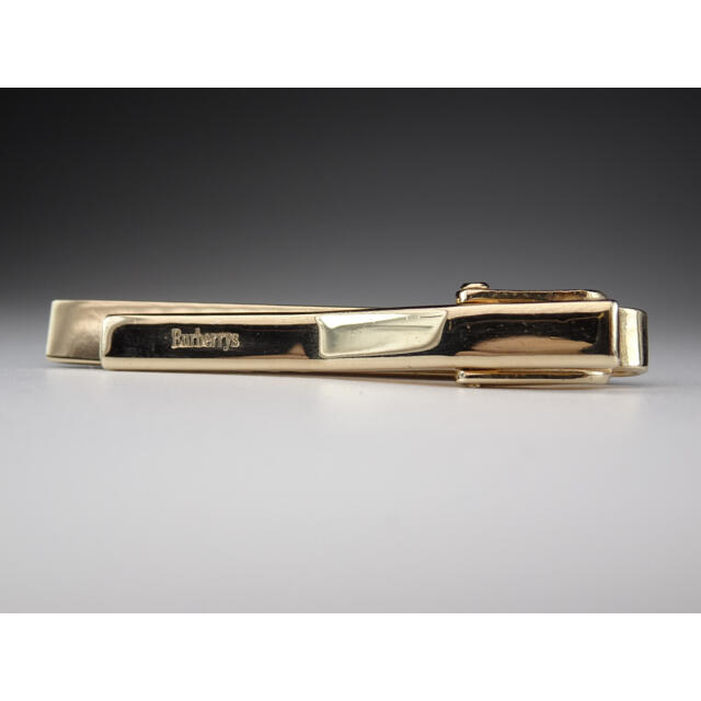 美品 BURBERRY ネクタイピン シンプル ロゴ ゴールド シルバー - 小物 美品 BURBERRY ネクタイピン シンプル ロゴ ゴールド シルバー - 小物