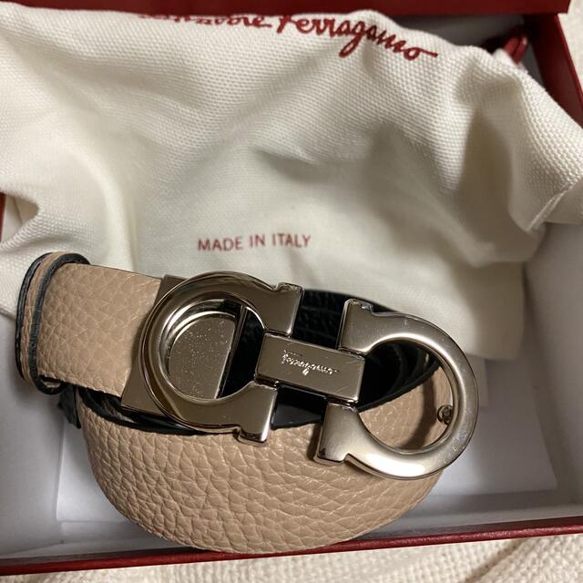 Salvatore Ferragamo(サルヴァトーレフェラガモ)のフェラガモ　ベルト レディースのファッション小物(ベルト)の商品写真