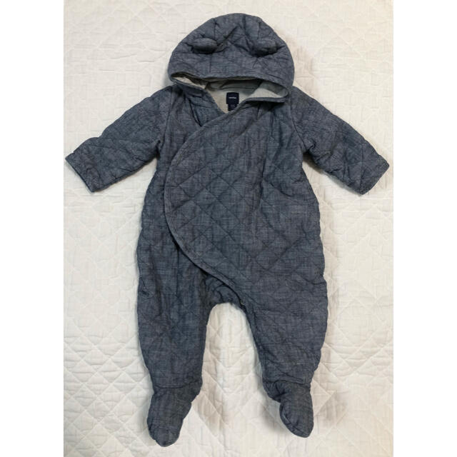 babyGAP(ベビーギャップ)のbabyGAP くま耳 デニム風キルトカバーオール アウター（65〜70cm） キッズ/ベビー/マタニティのベビー服(~85cm)(ジャケット/コート)の商品写真