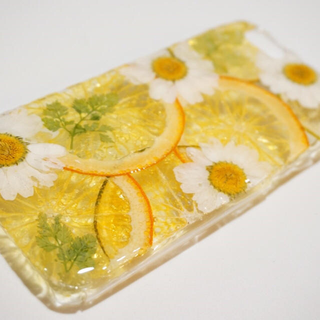 ハーブと柑橘系 果物の押し花スマホケースの通販 By Astin Muhler ラクマ ハーブと柑橘系 果物の押し花スマホケースの通販 By Astin Muhler ラクマ