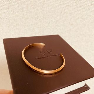 ダニエルウェリントン(Daniel Wellington)の値下げ‼️DC ダニエルウィリントン　バングル(ブレスレット/バングル)