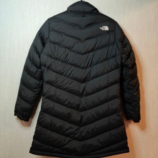 THE NORTH FACE(ザノースフェイス)のレディースM　ホワイトレーベル ロングダウン ノースフェイス ダウンジャケット レディースのジャケット/アウター(ダウンコート)の商品写真